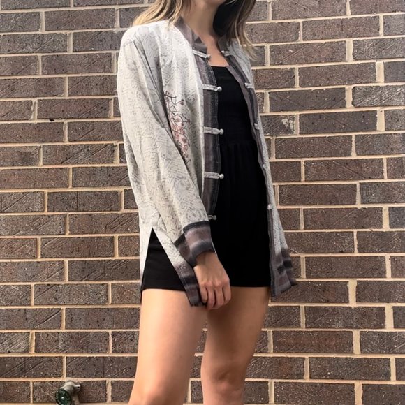 Chico's Design 100% Silk Tunic Top Asian Style Size 2 M/L - Picture 8 of 16